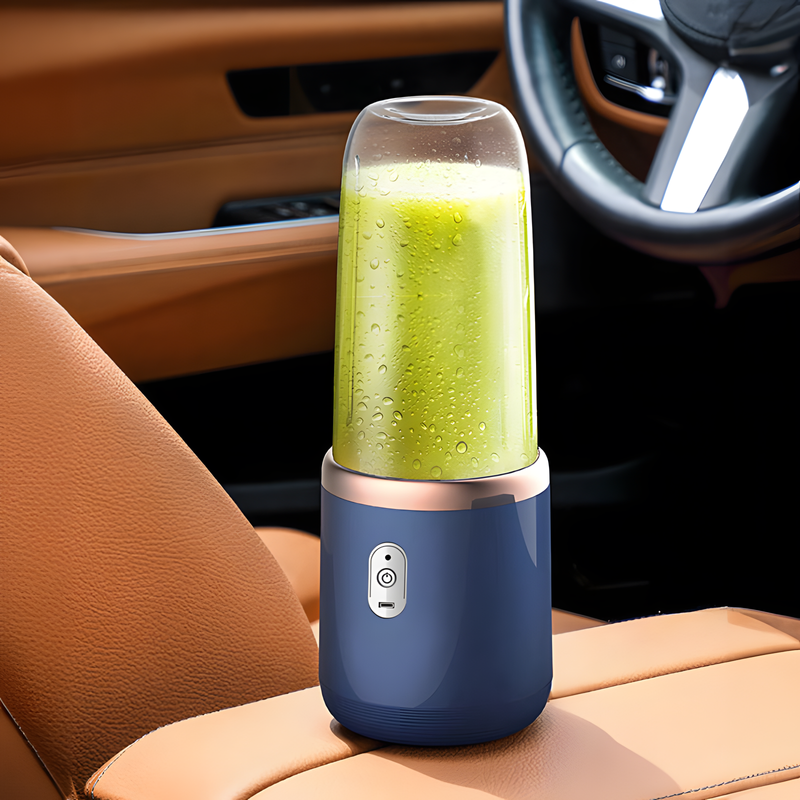 Portable Smoothie Blender with USB Charging - Compact and Powerful Travel Blender