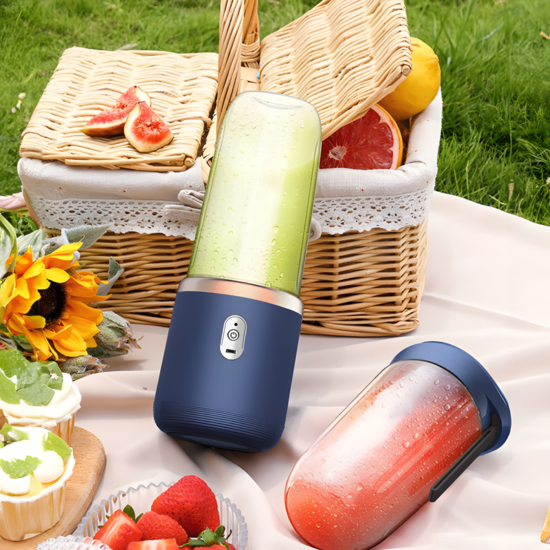 Portable Smoothie Blender with USB Charging - Compact and Powerful Travel Blender